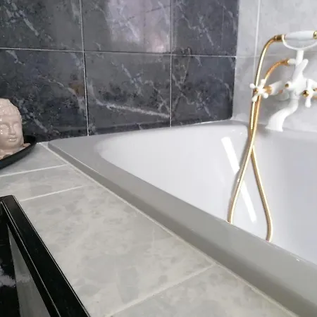 La Musa - Clio Spello