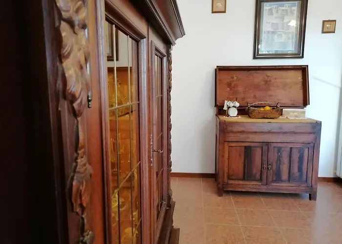 La Musa - Clio Spello